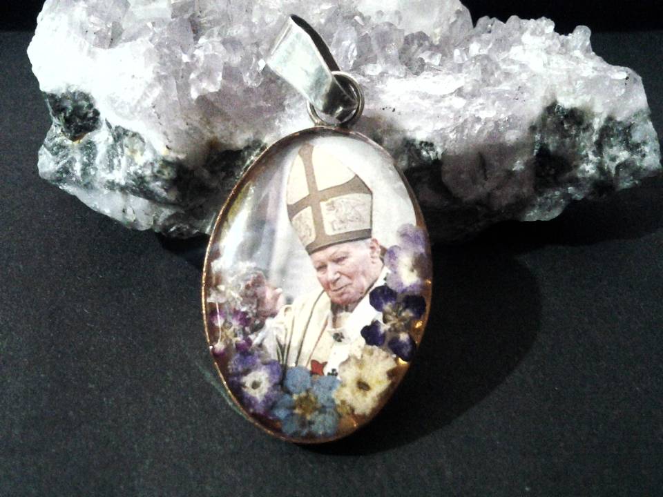Imagen de Dije de plata .925 Papa Juan Pablo II numero 0