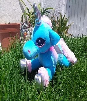 Imagen de Unicornio de peluche azul alargado 50 cms