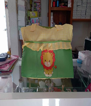 Imagen de Pañalera para bebe leoncito color verde con amarillo numero 2