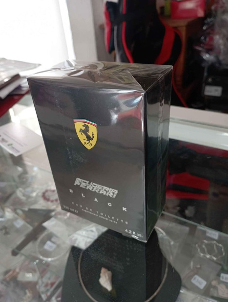 Imagen de Perfume Ferrari black para caballero 125 ml EDT numero 0