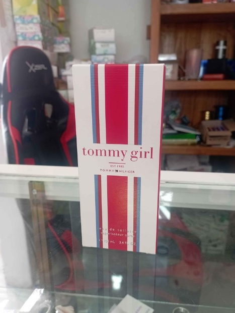 Imagen de Perfume para dama Tommy girl 100 ml EDT numero 0