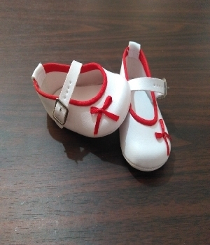 Imagen de Zapatitos blancos con rojos para bebé mod23 numero 0